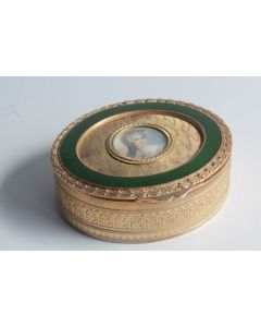 Boite pomponne émail peinture miniature Femme
