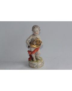 CAPODIMONTE Sujet en porcelaine putti musicien