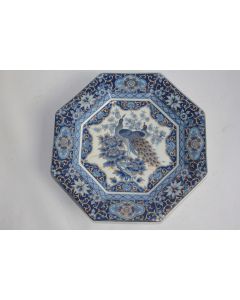 Assiette octogonale porcelaine Paons bleu et or Japon