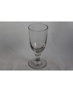 Ancien verre à absinthe avec dose