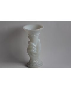 Vase opaline blanche Main Corne d'abondance