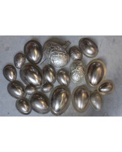 Anciens moules Œufs