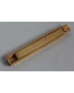 Étui à aiguilles ivoire XIXe siècle