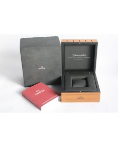 OMEGA Écrin montre Seamaster Aqua Terra Annual Calendar Limited edition