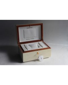 AUDEMARS PIGUET Écrin pour montre Oak Leaves Collection