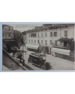 CPA Alpes-Maritimes Lucéram Station Estivale La Place Autobus