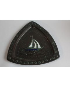PIERRE CARREL Dinanderie émaillée Bateau Art déco