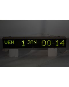 Horloge calendrier murale digitale LED Mobatime
