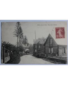 CPA Seine-Maritime Néville Rue de la Poste