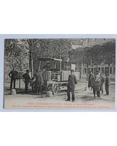 CPA Saint-Germain-en-Laye Pesage Ravitaillement Camions militaires