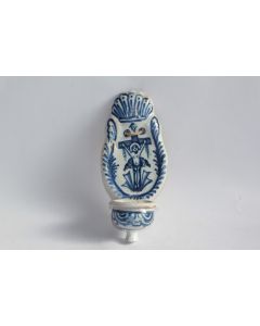 Bénitier faïence Nevers XVIIIe siècle