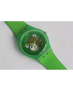 SWATCH Montre Swatch verte New Gent Green lacquered SUOG103
