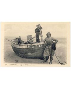 CPA 62 Pas de Calais Le Portel Bateau de pêcheurs