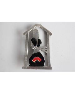 Insigne argent émaillé Bretonne 1939 Art populaire Costume Bigouden