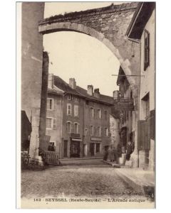CPA 74 Haute-Savoie SEYSSEL - L'arcade Antique