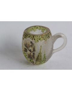 Ancien verre à liqueur émaillé Art nouveau