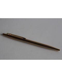 CARAN D'ACHE Stylo bille Madison parallèle plaqué or