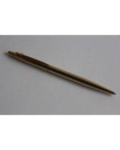 CARAN D'ACHE Stylo bille Madison Clou de Paris plaqué or