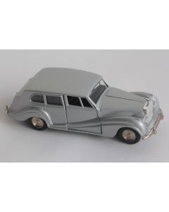 Voiture miniature Rolls Royce Silver Wraith Sakura No. 7 Japon