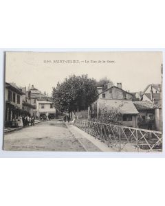 CPA Saint-Julien La Rue de la Gare Haute-Savoie