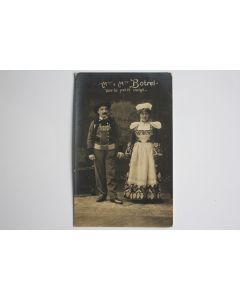 CP Photo Folklore M & Mme Botrel par le petit doigt Côtes d'Armor
