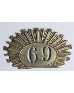 Plaque de shako Suisse de fantassin demi soleil rayonnant 69