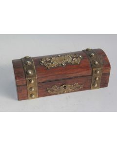 Ancien petit coffret bois et laiton