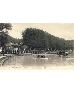 CPA 78 YVELINES VERSAILLES Le Parc Vue sur le Canal