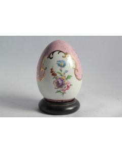 Ancien Œuf porcelaine