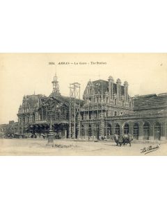 CPA 62 PAS DE CALAIS ARRAS La Gare The station Calèche Échafaudage Rénovation