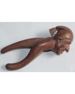 Casse noix et noisettes Paysan Art populaire Savoie Brienz Suisse