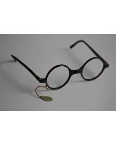 Ancienne paire de lunettes