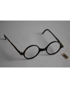 Ancienne paire de lunettes
