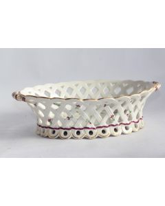 Corbeille porcelaine ajourée Nyon Suisse