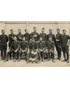 CPA Militaria Régiment phot datée 1914 Macon A identifier Rare