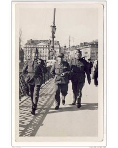 CPA Suisse Militaire Militaria Genève Pont du Mont Blanc