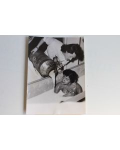 Photo danseuse Léna bain de lait d'ânesse 1953
