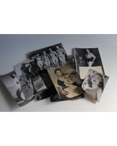 Lot photos jolies femmes Pin-up 1950