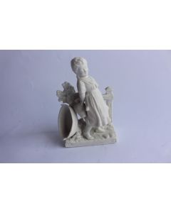 Porcelaine biscuit Soliflore fillette