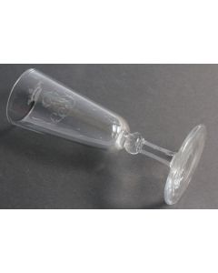 Ancien verre cristal gravé Couronne de Marquis MB