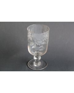 Ancien verre décor gravé Roses