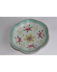 Assiette porcelaine émaillée Chine Tongzhi XIXe siècle
