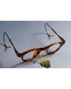 Ancienne paire de lunettes enfant