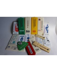 Collection de 18 thermomètres publicitaires