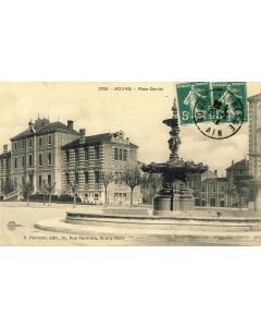 CPA 01 AIN Bourg en Bresse Place Carriat Fontaine