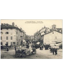 CPA 01 Ain Pont de Vaux - Grande Rue Jour de marché