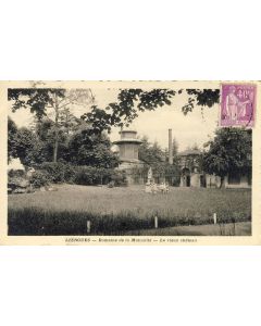 CPA 69 Rhône Liergues Domaine de la Mutualité Le Vieux Château animée enfants avec timbre à voir