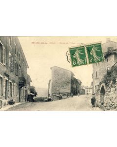 CPA 69 Rhône Montromand Entrée du petit village animé 1915