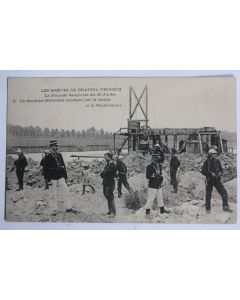 CPA Grèves de Draveil-Vigneux Journée sanglante machine élévatoire