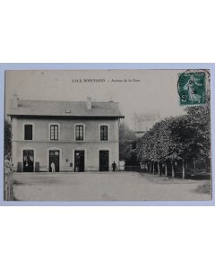 CPA Indre-et-Loire L'Île Bouchard Avenue de la gare